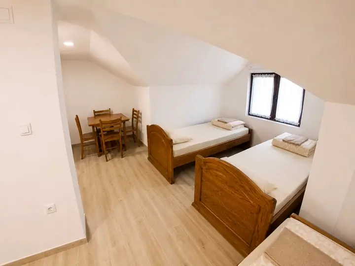 Svetao apartman 25